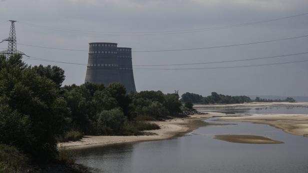 Feuer am Kühlturm: Im AKW Saporischschja ist ein Brand ausgebrochen