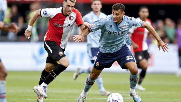 Raffael Behounek (re.) gegen Feyenoord