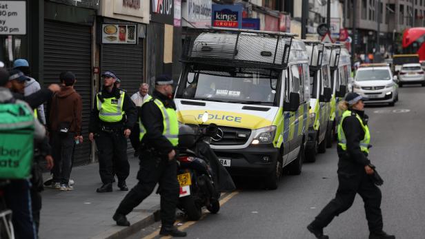 Erneut Messerattacke in London: 11-Jährige und 34-jährige Mutter verletzt