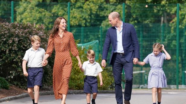 Prinzessin Kate und Prinz William mit ihren Kindern