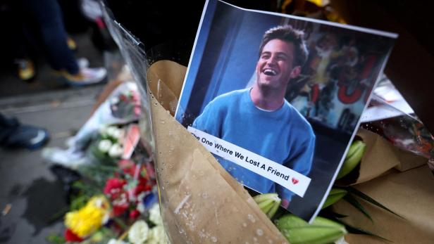 FILE PHOTO: Makeshift memorial for actor Matthew Perry in New York