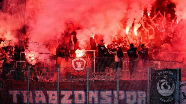 Nach Rapid-Sieg: Fan-Skandal um den Trainer von Trabzonspor