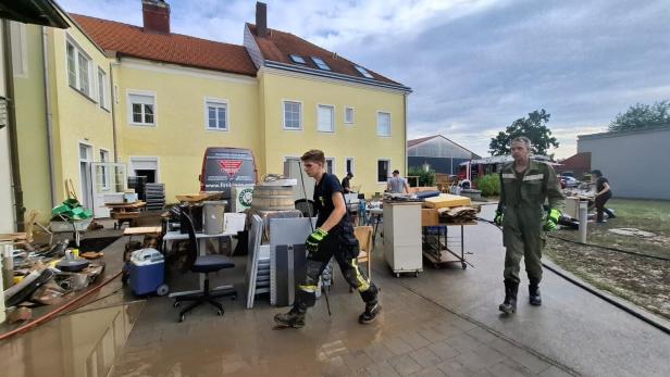 "Wasser stand bis zum Nabel": Hollabrunn nach Unwetterchaos Katastrophengebiet