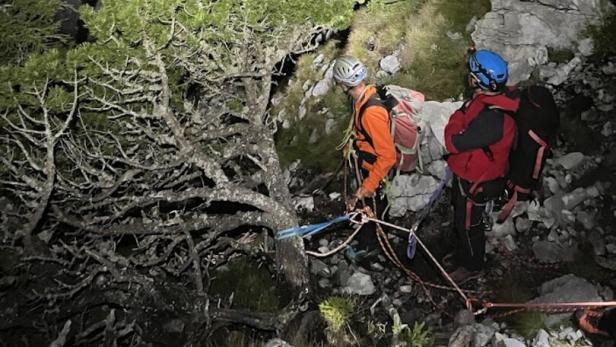 Schneeberg: Schwierige nächtliche Bergung eines Kletterer-Duos