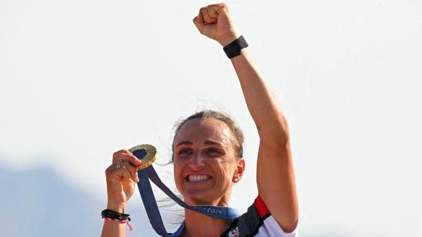 SAILING-OLY-PARIS-2024-MEDALS Lara Vadlau mit Gold
