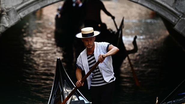 Mindestalter, Fremdsprachen, körperliche Fitness: Venedig sucht Gondoliere