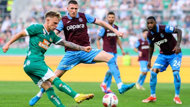 Rapid (links Jansson) holte sich gegen Trabzonspor Selbstvertrauen