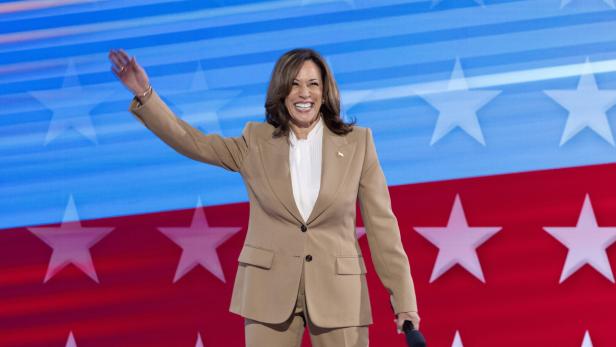 Kamala Harris beim Parteitag der Demokraten