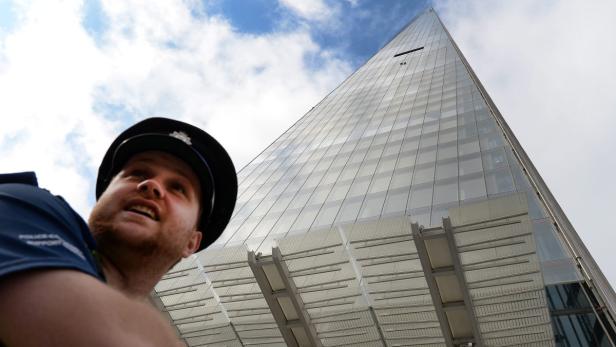 BRITAIN GREENPEACE SHARD PROTEST LONDON