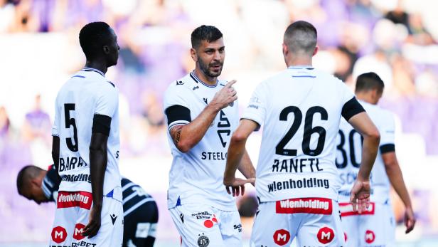 Freude bei Dragovic & Co nach dem 2:1 über den LASK