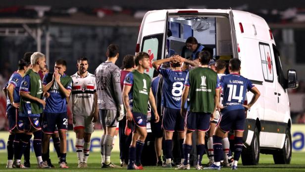 FILE PHOTO: Copa Libertadores - Round of 16 - Second Leg - Sao Paulo v Nacional