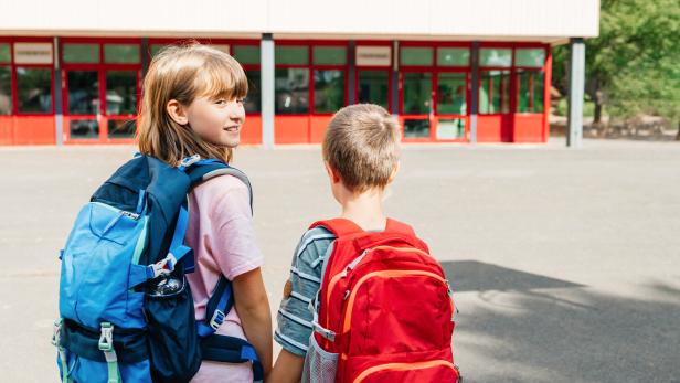 Schulbeginn Schule Schulweg Kinder