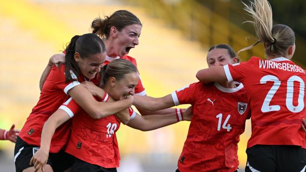 Großer Jubel der U-20-Frauen beim ersten WM-Sieg für den ÖFB