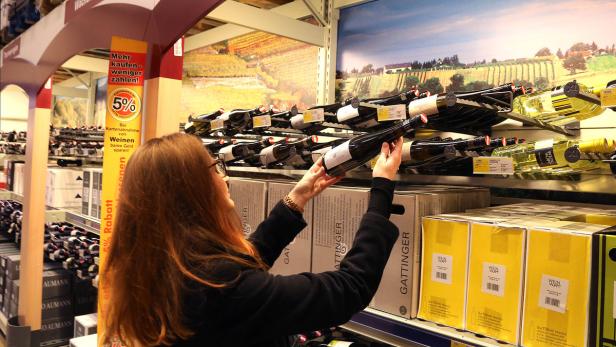 Statt billigen Fasswein setzen die Winzer verstärkt auf Flaschenwein.
