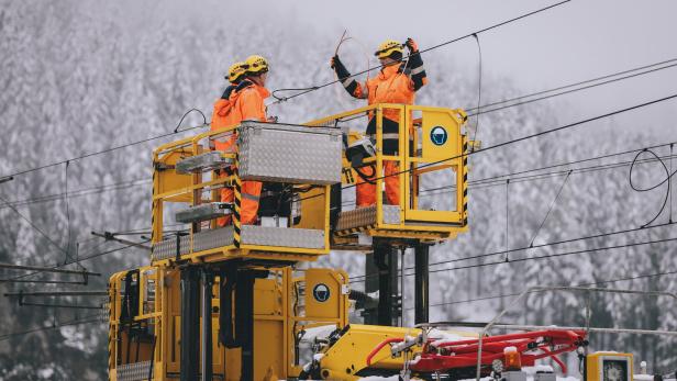 Unwetter: Wo die ÖBB bereits überall Strecken sperren musste