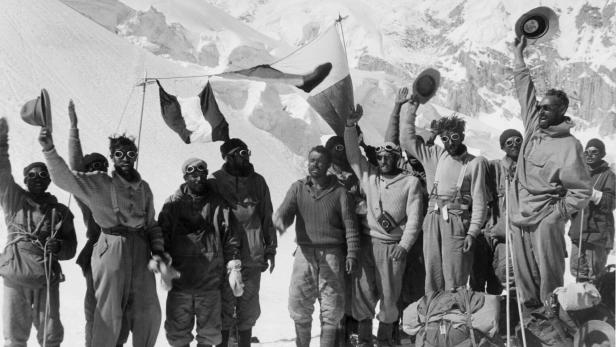 Die Mitglieder der Nanga-Parbat-Expedition nach dem geglückten Gipfelsieg