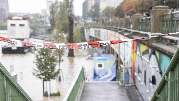 Auch die Bundeshauptstadt ist vom Unwetter stark betroffen. Diverse hier geplante Wahlkampf-Events fallen aus.