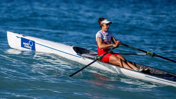 WM-Gold im bald olympischen Küstenrudern für Magdalena Lobnig