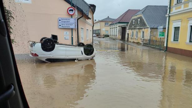 Unwetter in NÖ: Bauer wollte Maschinen retten, starb in der Flut