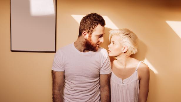 Die Generation Z träumt von monogamen Beziehungen.