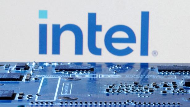 FILE PHOTO: Illustration shows Intel logo