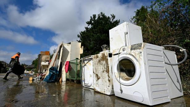 UNWETTER: SITUATION IN NIEDERÖSTERREICH / GROSSSIERNING