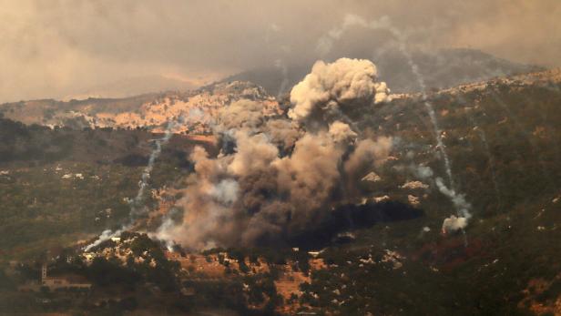 Israels Armee: Dutzende Geschosse aus dem Libanon abgefeuert