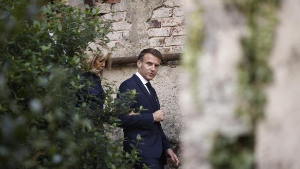 French President Macron marks European Heritage Days in Chartres