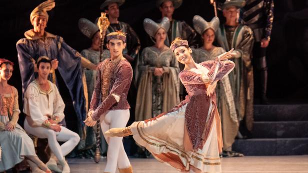 Nurejews Schwanensee in der Staatsoper: Ein Ballettklassiker wird 60