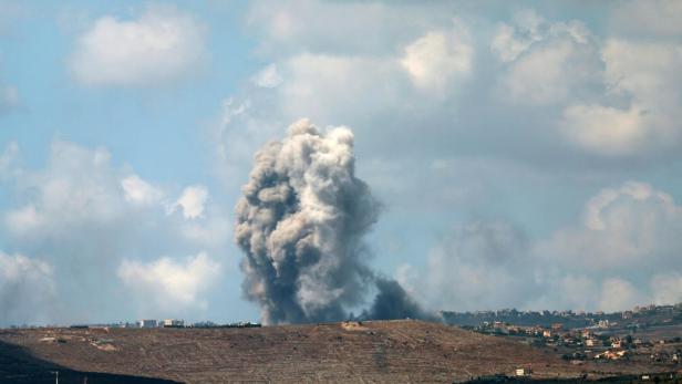 Fast 500 Tote bei Luftangriff im Libanon, Israel beschließt Ausnahmezustand