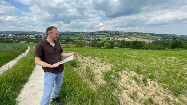 Alfred Hiesleitner hat sein Grundstück bei Ardagger zum Kulturland erklärt