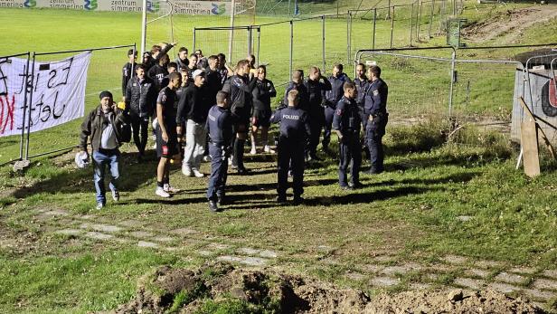 Polizei-Einsatz beim Spiel Mauerwerk gegen Wiener Sport-Club