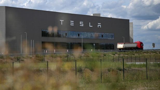 FILE PHOTO: Tesla holds community event on planned expansion of German plant