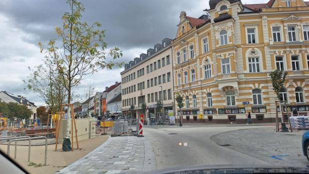 Hauptplatz Amstetten ist wegen einer Bombendrohung gesperrt