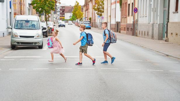 2023 wurden fast 600 Kinder als Fußgänger im Straßenverkehr verletzt