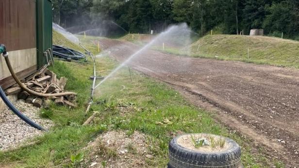 Bewässerungsanlage auf Motocross-Strecke wurde durch Diebe unbracuhbar gemacht