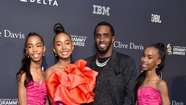 Sean "Diddy" Combs mit seinen Töchtern D'Lila, Chance und Jessie (2020)