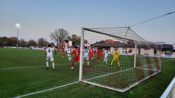 Land und Gemeinde Siegendorf retten Fußballverein