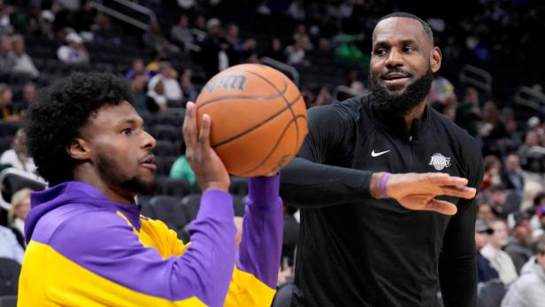 LeBron James mit seinem Sohn Bronny