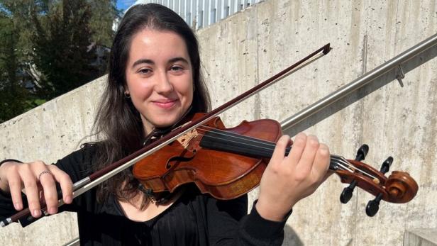 Sie darf diese wertvolle Geige spielen: Violonistin Clara Pérez Campuzano