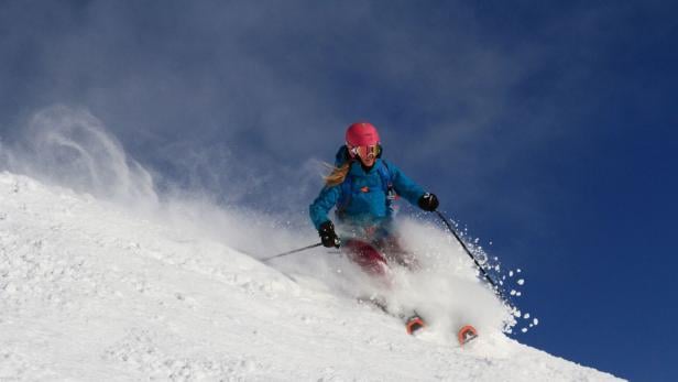 Je weicher und tiefer der Schnee, desto mehr machen sich breitere Ski bezahlt