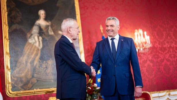 Bundespräsident Van der Bellen und ÖVP-Chef Karl Nehammer in der Hofburg