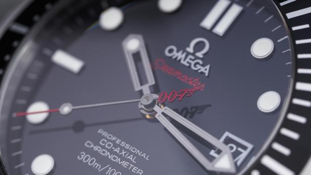 Warum James Bond seit Jahren auf die OMEGA Seamaster vertraut