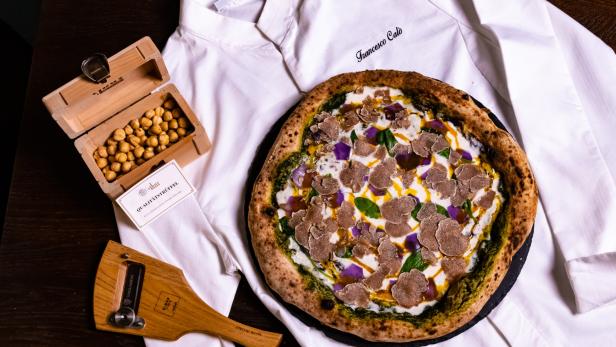 Diese Pizza mit weißem Trüffel gibt es ab sofort bei Via Toledo.