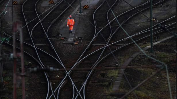 Bahnpendler aufgepasst: Deutsches Eck ab heute gesperrt