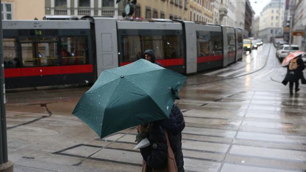 Warum es derzeit besonders gefährlich ist, zu Fuß auf der Straße unterwegs zu sein