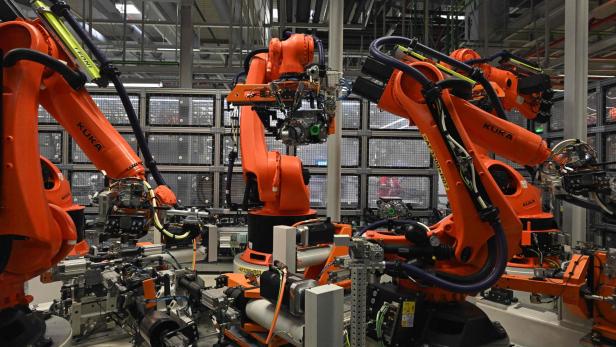 Robotik, wie hier in einer Autofabrik, ist einer der dynamischsten zukünftigen Wirtschaftsbereiche