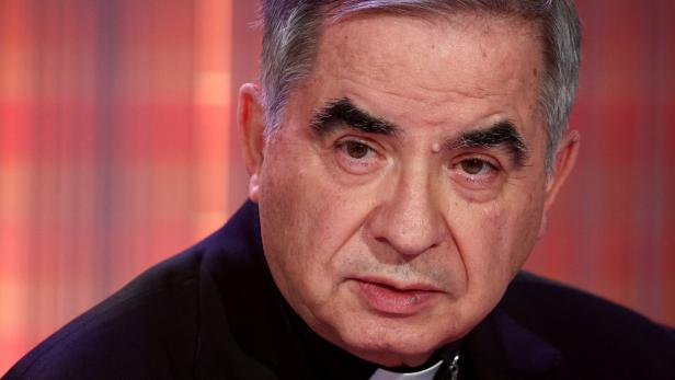 Wirbel um Kardinal Becciu: Teilnahme am Konklave trotz Papst-Veto?