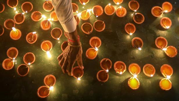 Indisches Lichterfest: Was wird an Diwali gefeiert?