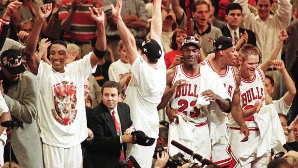 Trikot von Michael Jordan um fast 5 Millionen Dollar versteigert